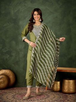 VredeVogel - Green Women Kurta With Pant & Dupatta