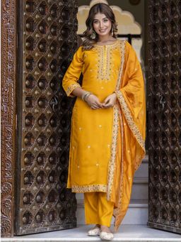 VredeVogel - Yellow Women Kurta With Pant & Dupatta