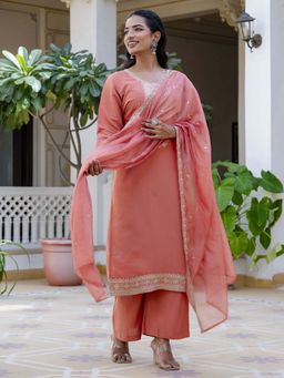 VredeVogel - Pink Women Kurta With Palazzo & Dupatta