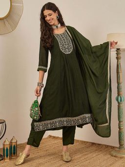 VredeVogel - Green Women Kurta With Pant & Dupatta
