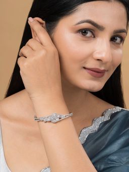 Teejh - Zivaah Silver Plated White Stone Bracelet