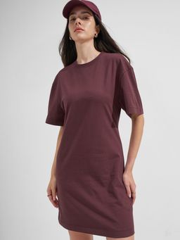 TOKYO TALKIES - Women's Burgundy Solid Round Neck Short Dress