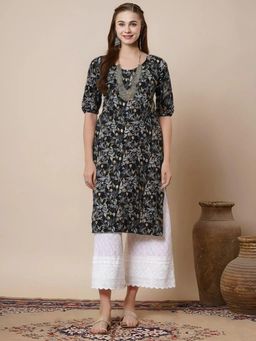 Gahan - Women Stylish Crepe Printed Straight Kurta - Black