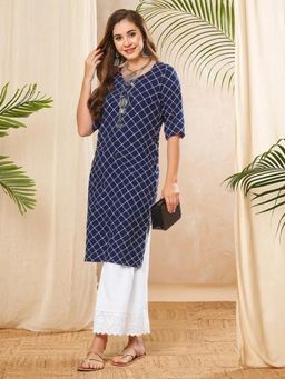 Gahan - Women Stylish Crepe Printed Straight Kurta - Navy Blue