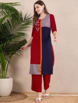 Gahan - Women Stylish Crepe Printed Straight Kurta - Maroon
