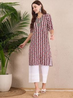 Gahan - Women Stylish Crepe Printed Straight Kurta - Maroon