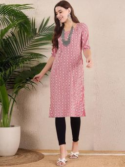 Gahan - Women Stylish Crepe Printed Straight Kurta - Pink