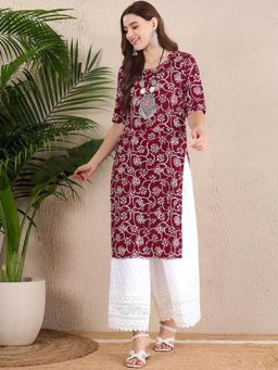 Gahan - Women Stylish Crepe Printed Straight Kurta - Maroon