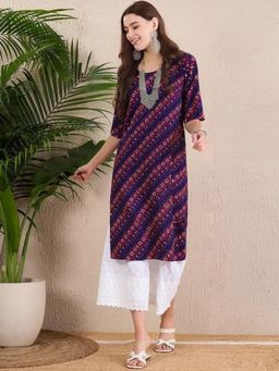 Gahan - Women Stylish Crepe Printed Straight Kurta - Blue