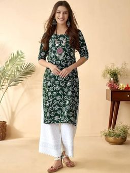 Gahan - Women Stylish Crepe Printed Straight Kurta - Green