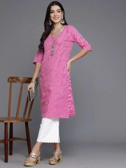 Gahan - Women Stylish Crepe Printed Straight Kurta - Pink