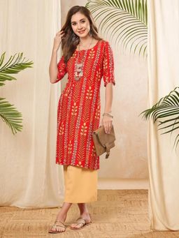 Gahan - Women Stylish Crepe Printed Straight Kurta - Red