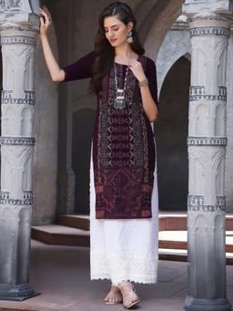 Gahan - Women Stylish Crepe Printed Straight Kurta - Purple