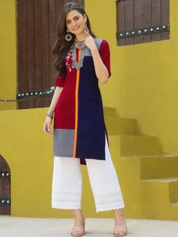 Gahan - Women Stylish Crepe Printed Straight Kurta - Maroon