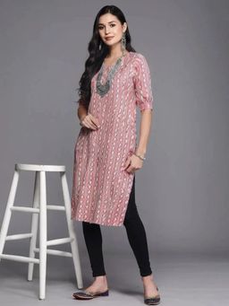 Gahan - Women Stylish Crepe Printed Straight Kurta - Pink