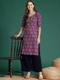 Gahan - Women Stylish Crepe Printed Straight Kurta - Maroon
