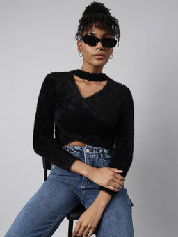 SHOWOFF - Womens V-Neck Solid Black Wrap Crop Top