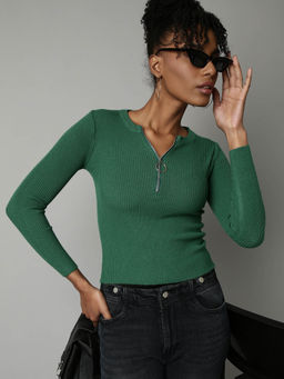 SHOWOFF - Womens Round Neck Green Fitted Top