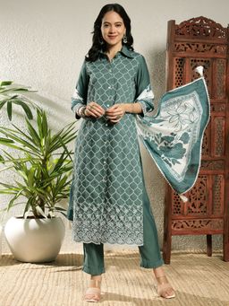 Shopping Queen - Women Green Viscose Geometric Kurta and Pant with Dupatta