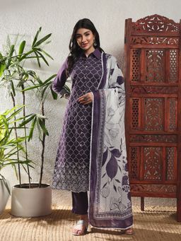 Shopping Queen - Women Purple Viscose Geometric Kurta and Pant with Dupatta
