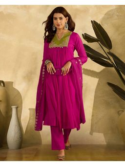 KVS FAB - Women Pink Chanderi Embroidered Kurta and Pant with Dupatta
