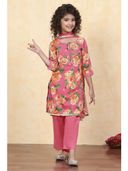 Pink color option, Currently selected