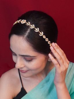 Niscka - Gold-Plated Kundan and Green Stone Matha Patti