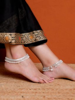 Silvermerc Designs - Women Silver Brass Statement Anklet