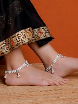Silvermerc Designs - Women Silver Brass Statement Anklet