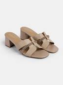 Beige color option, Currently selected