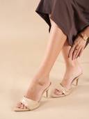 Beige color option, Currently selected