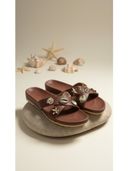 Brown color option