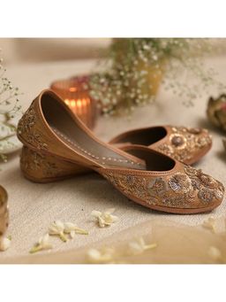 Coral Haze - Women Brown Anokhi Juttis