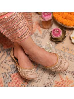 Coral Haze - Parvaaz Beige Sandals