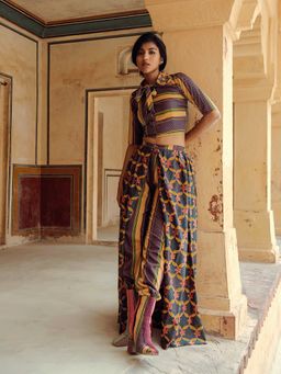 Swati Vijaivargie - Fatehpur Crop Top with Sikri Wrap Pant (Set of 2)