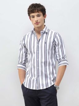 U.S. POLO ASSN. - Men's New Port Marina Vertical Striped Blue Shirt