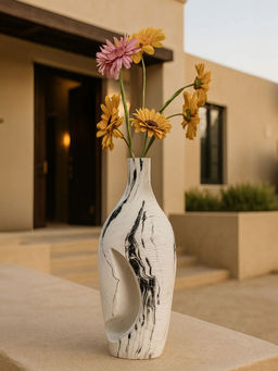 Acad Home - White Lunar Echo Vase