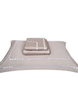 Veda Homes - Modern Grey Sea Shell Embroidery Bedsheet with Cushion Cover (King)