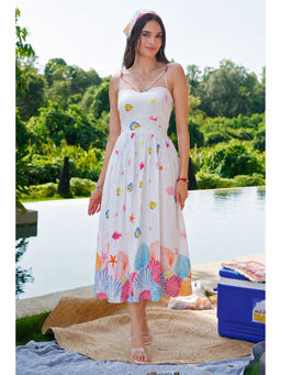 All Eyes On You - Aeoy White Marina Midi Dress