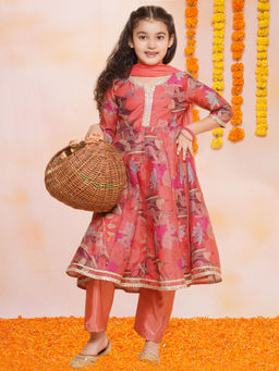 BITIYA BY BHAMA - Girls Ethnic Peach Floral Kurta with Palazzo and Dupatta