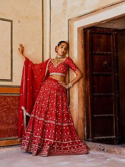 Karaj Jaipur - Fiza Red Bandhani Embroidered Lehenga With Blouse And Dupatta