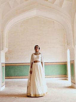 Karaj Jaipur - Inayat Off White Lehenga With Blouse And Dupatta