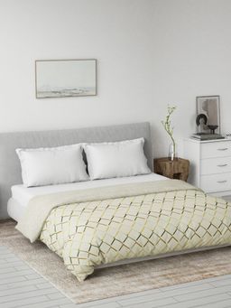 Ddecor Live Beautiful - Primary Collection Reversible Queen Dohar- Yellow