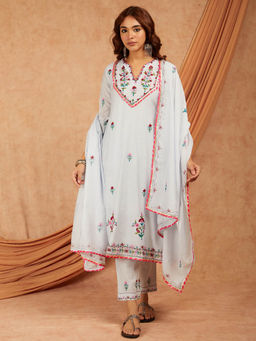 SHAABA CLOTHING - Blue Chanderi Aari Embroidery Kurta with Pant and Dupatta (Set of 3)