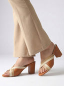 Brown color option, Currently selected