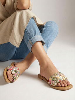 Chaal Chalan - Envy Gold Flats