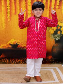 BownBee - Full Sleeve Pure Cotton Printed Kurta Pajama- Red (Set of 2)