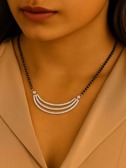 I Jewels - Traditional Single Line Pendant With Black Bead Chain Mangalsutra