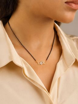 I Jewels - Traditional Single Line Lovers Design Pendant Black Beads Chain Mangalsutra