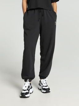 Puma - TEAM Relaxed Womens Black Sweatpants